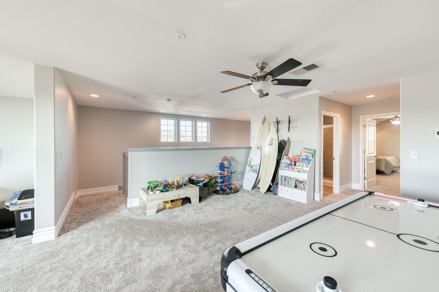 3076 Portals Ave, Clovis, CA 93619