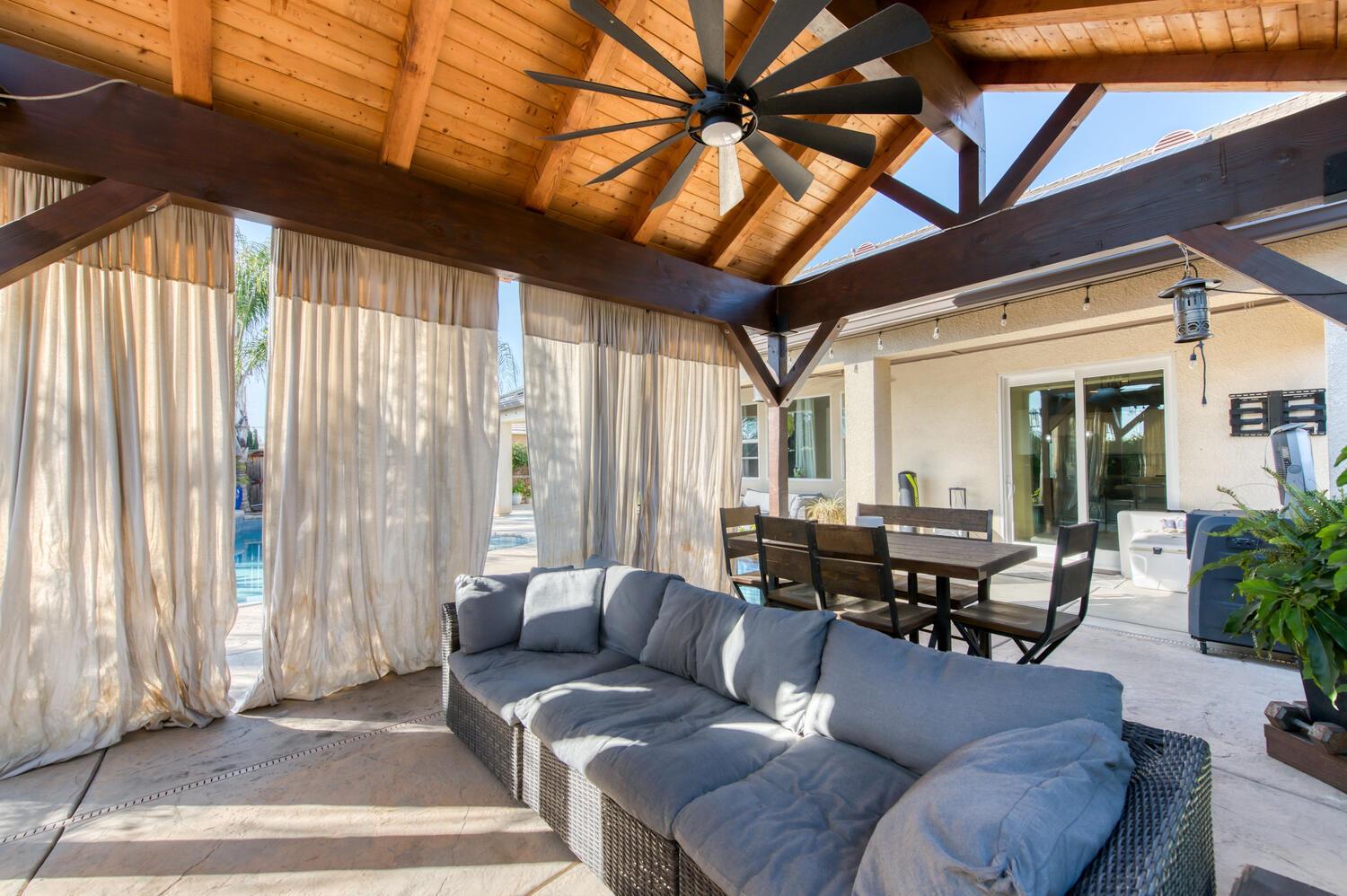 3076 Portals Ave, Clovis, CA 93619