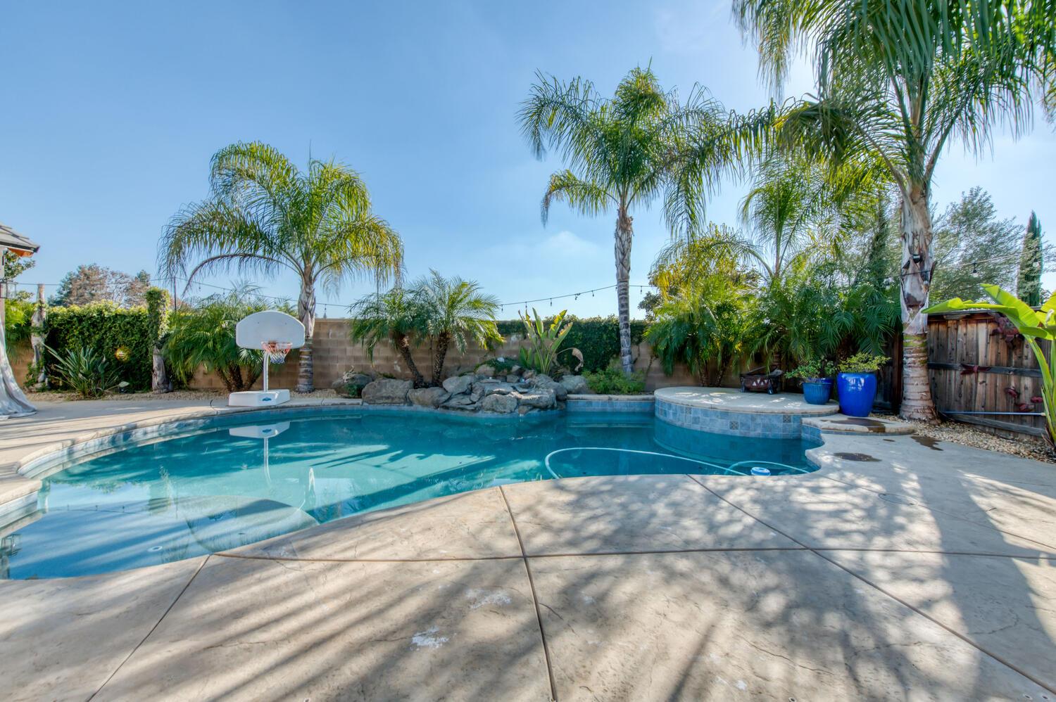 3076 Portals Ave, Clovis, CA 93619