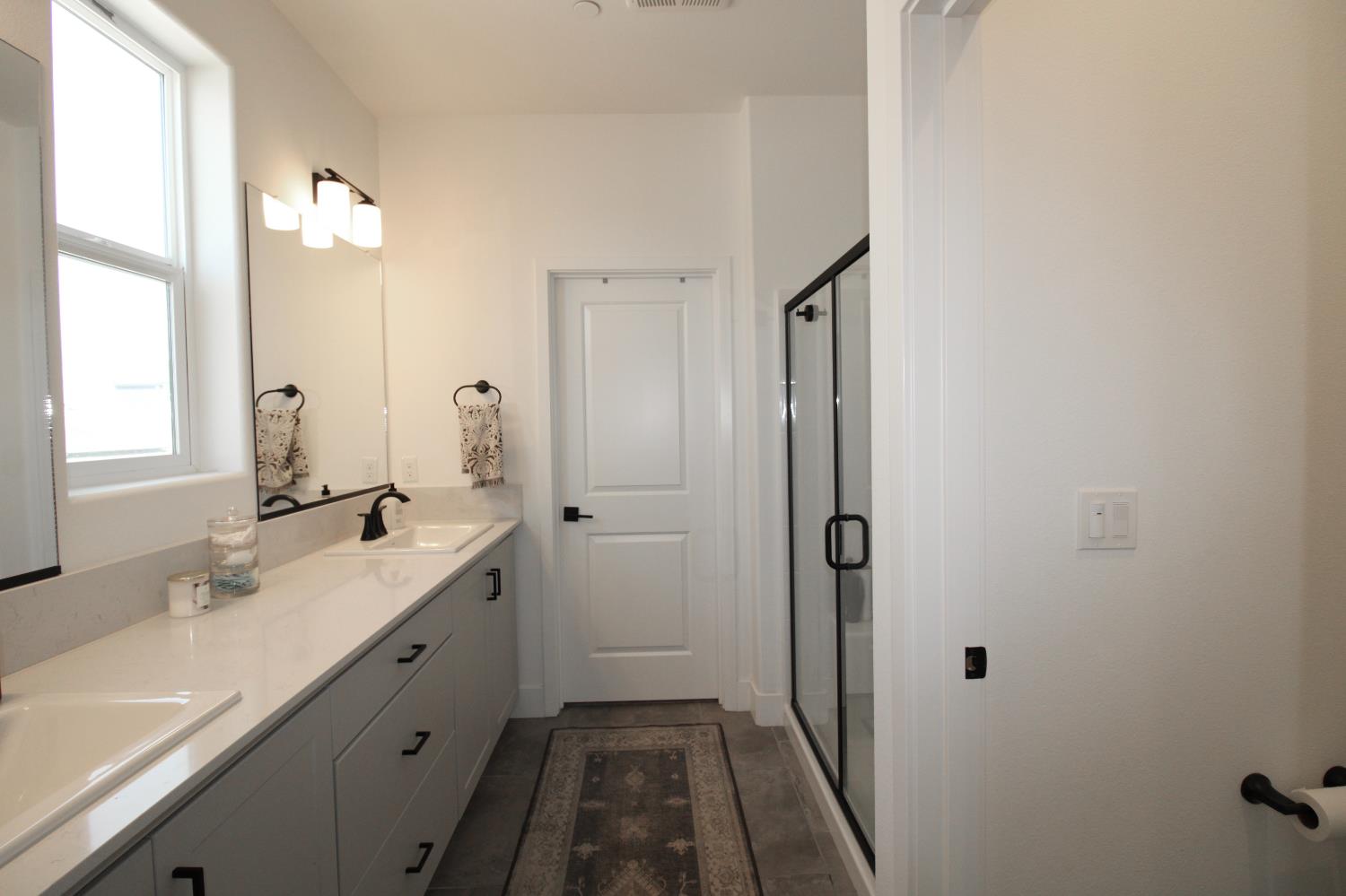 773 Robert Ave, Madera, CA 93636