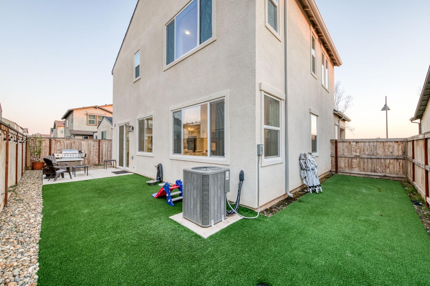 773 Robert Ave, Madera, CA 93636