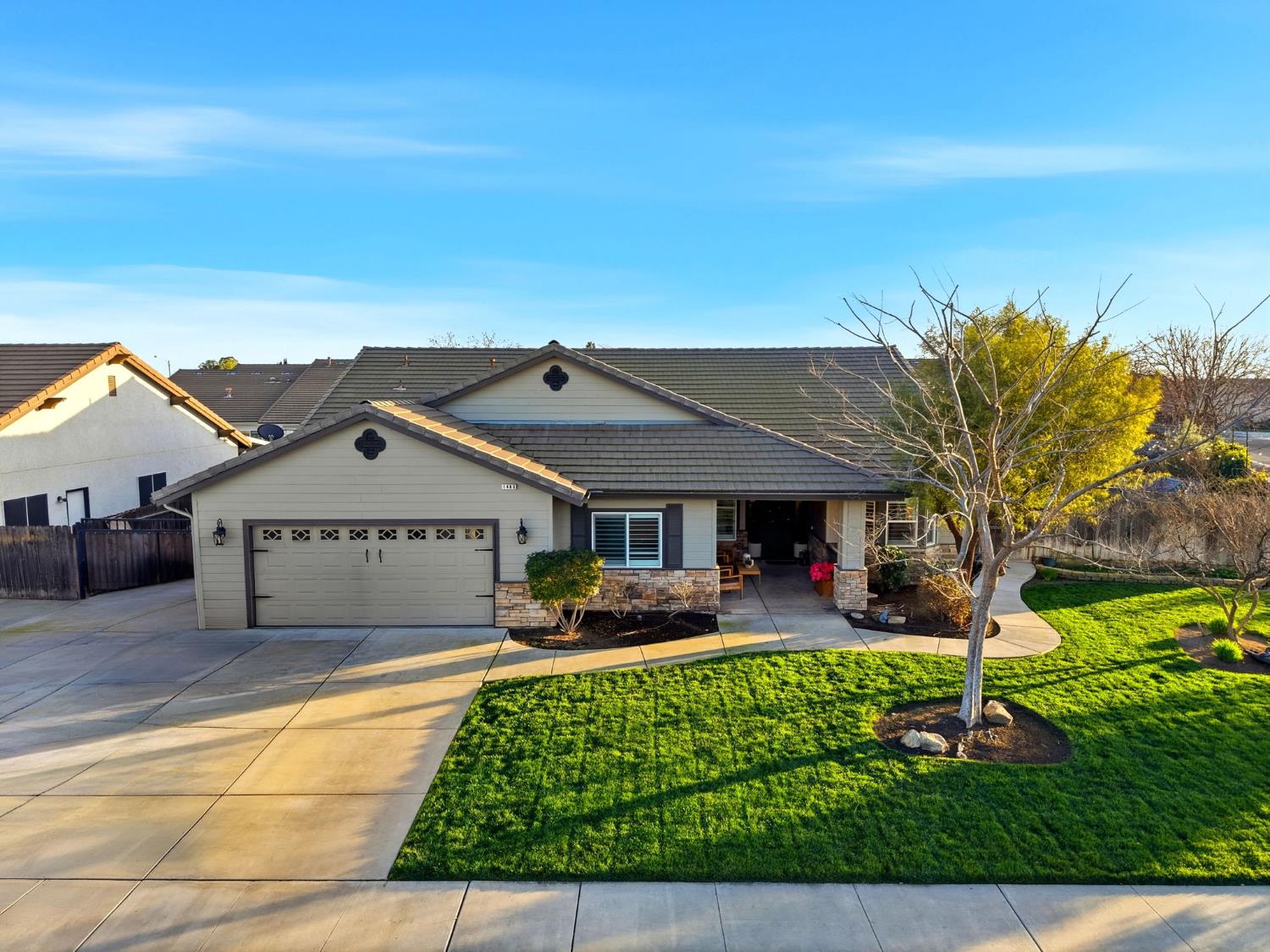 1483 Atlantic Ave, Lemoore, CA 93245