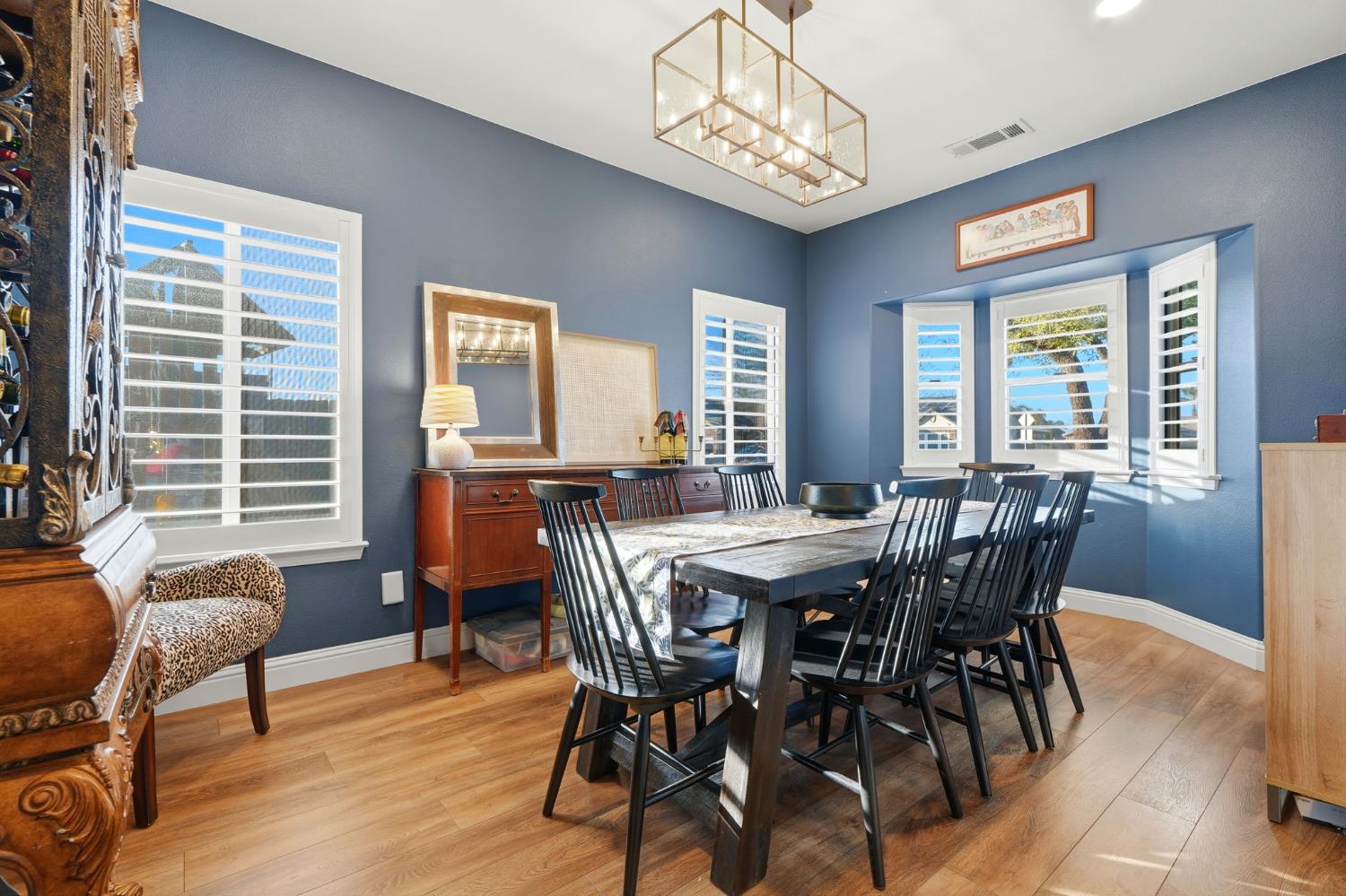 1483 Atlantic Ave, Lemoore, CA 93245