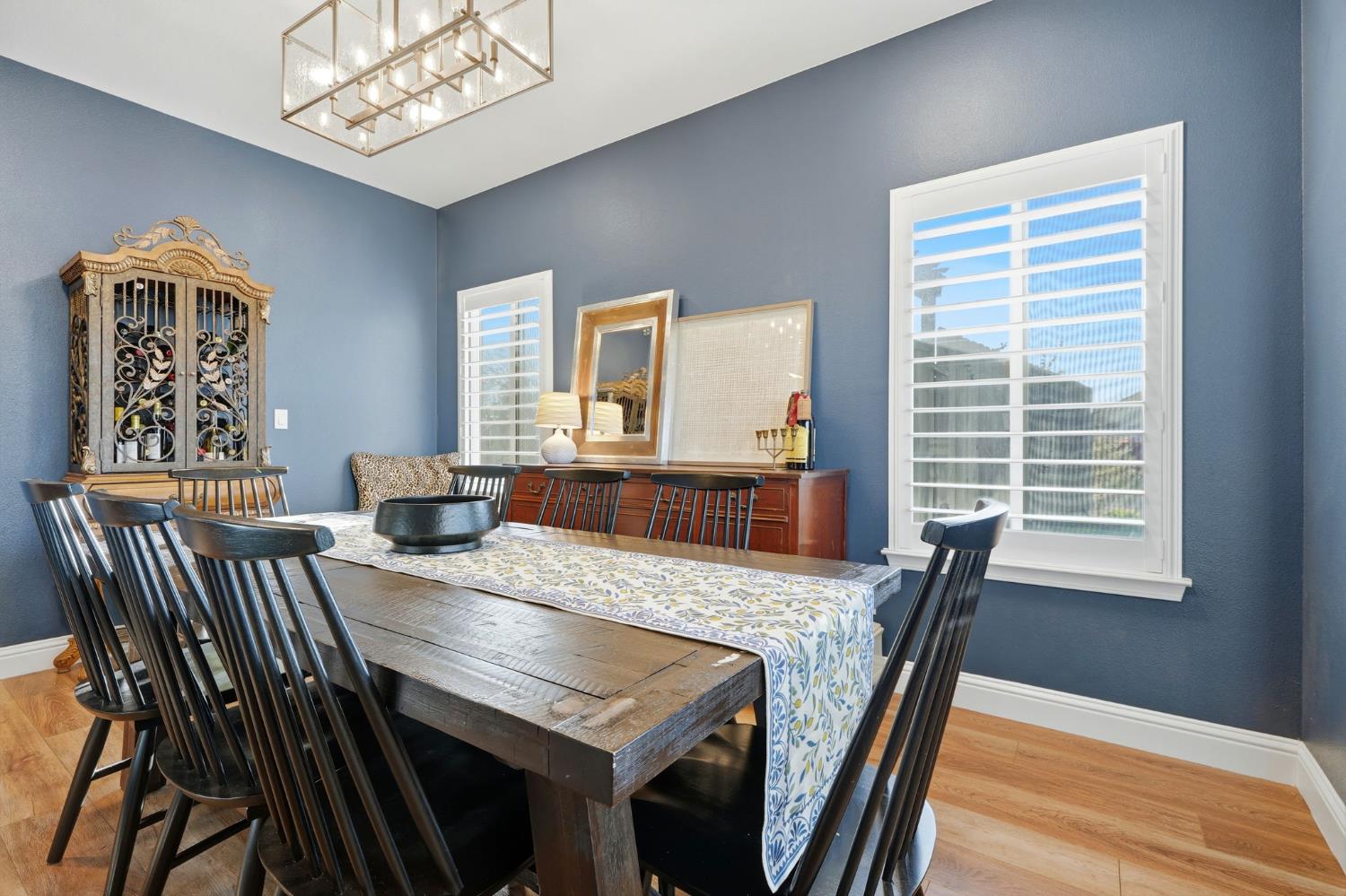 1483 Atlantic Ave, Lemoore, CA 93245