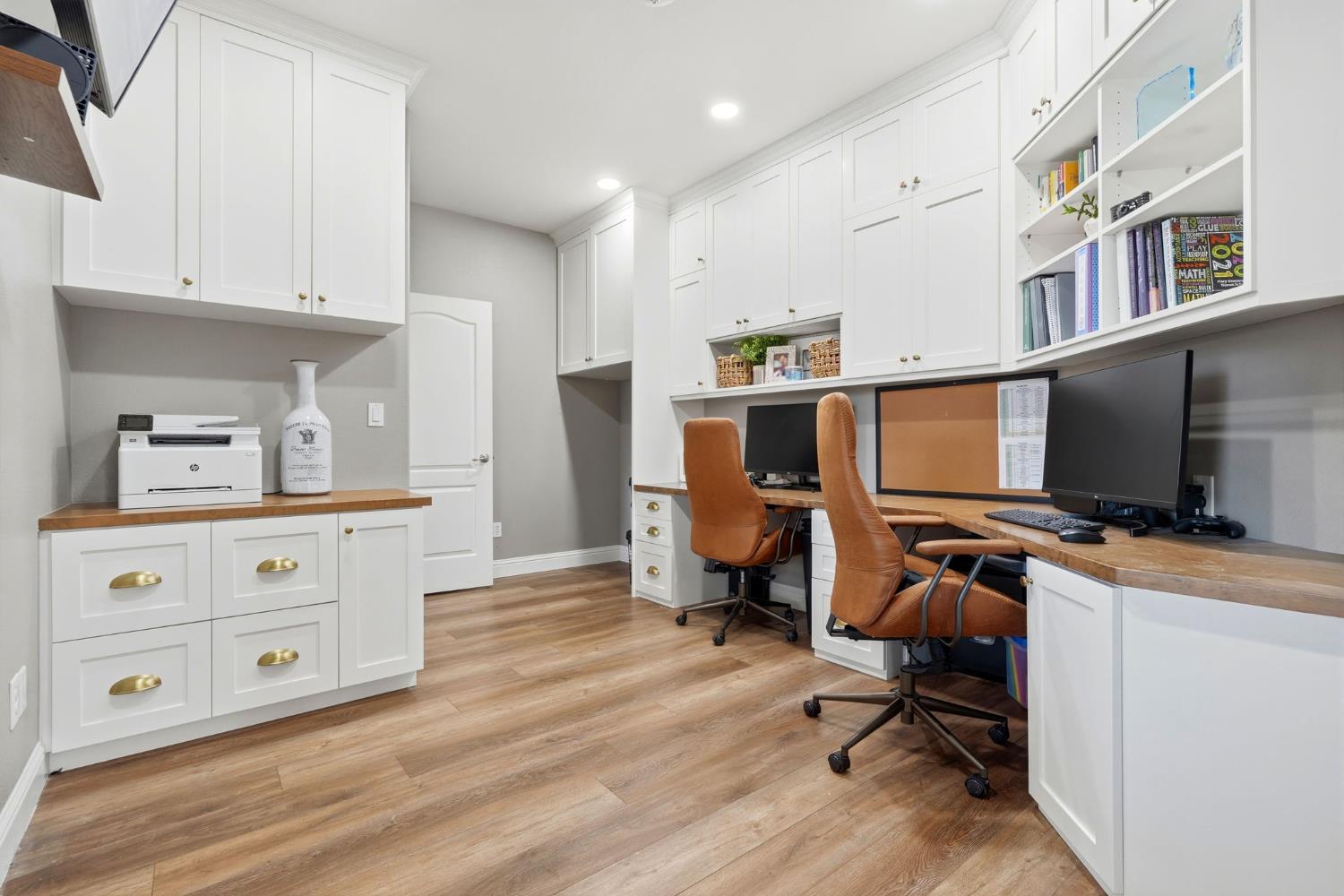 1483 Atlantic Ave, Lemoore, CA 93245