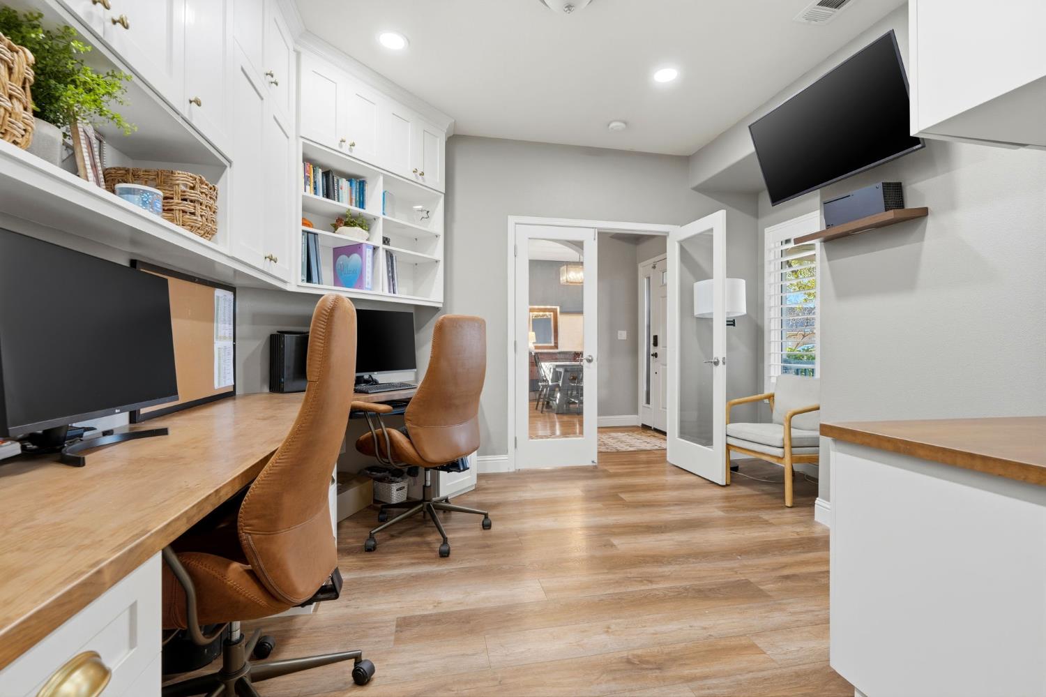 1483 Atlantic Ave, Lemoore, CA 93245