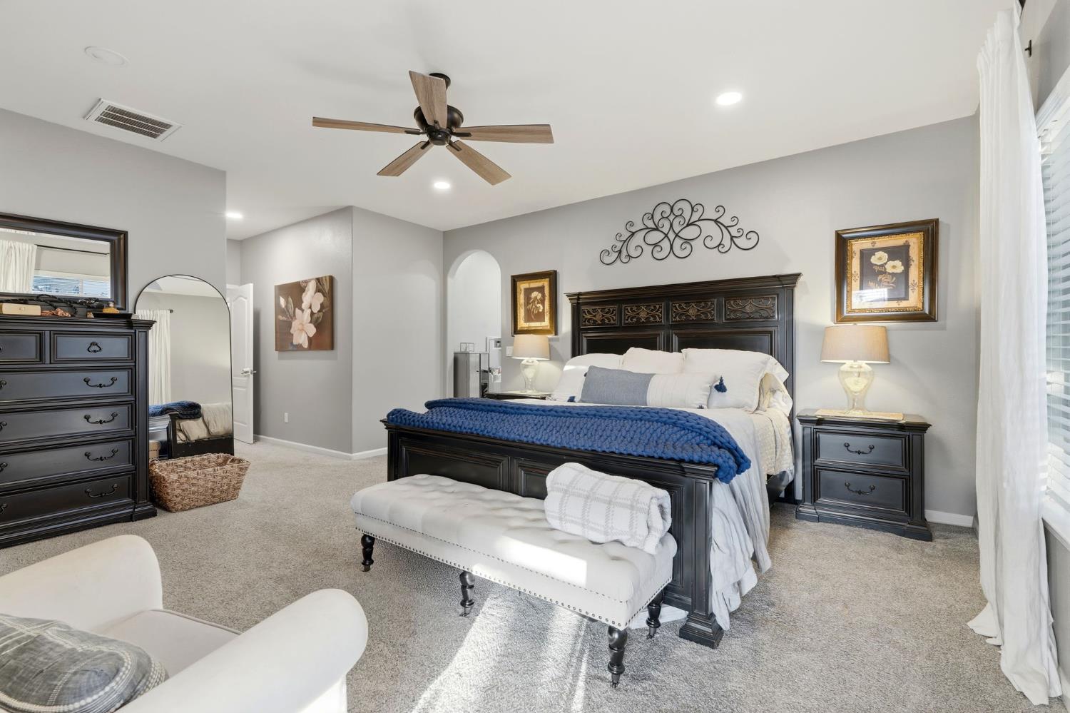 1483 Atlantic Ave, Lemoore, CA 93245