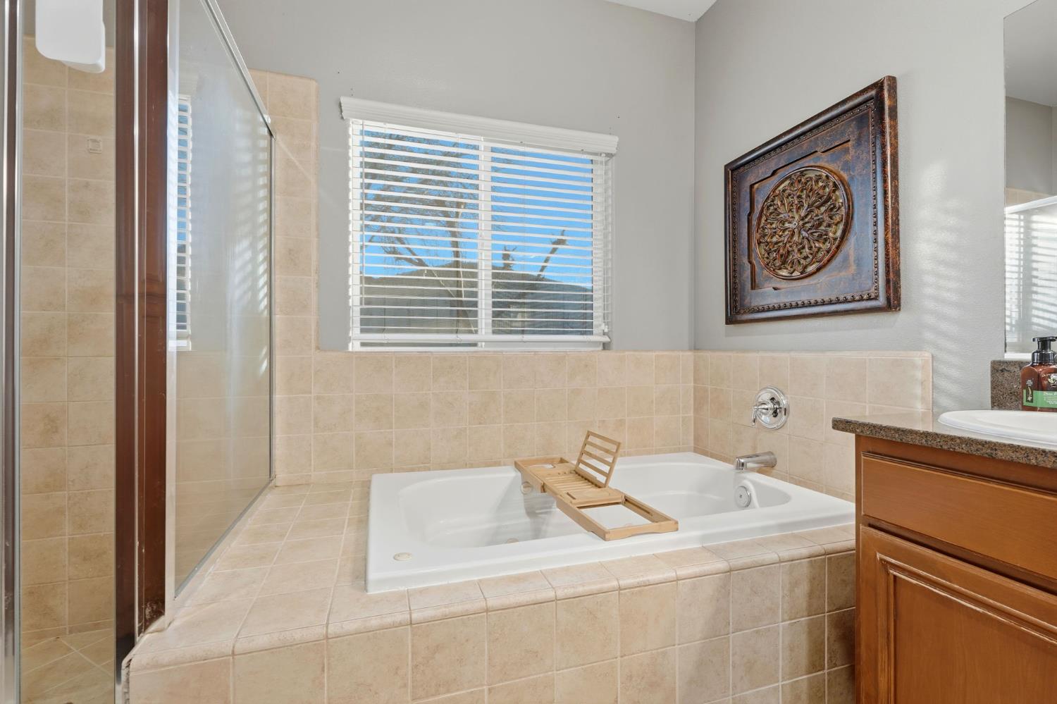 1483 Atlantic Ave, Lemoore, CA 93245