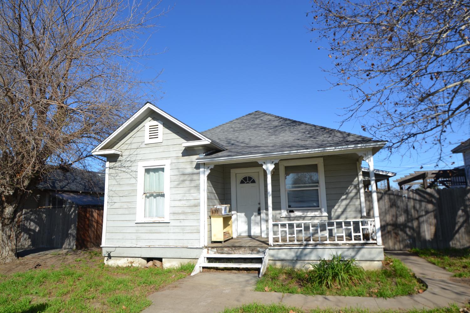 430 W Bush St, Lemoore, CA 93245