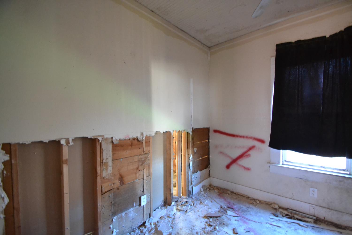 430 W Bush St, Lemoore, CA 93245