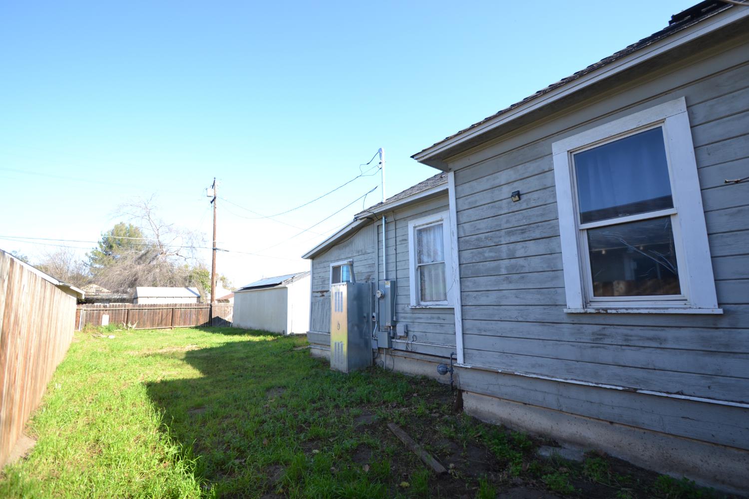 430 W Bush St, Lemoore, CA 93245