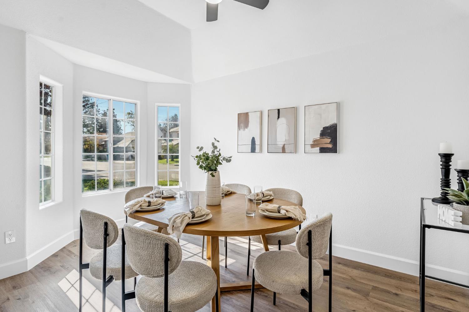 1760 E Omaha Ave, Fresno, CA 93720