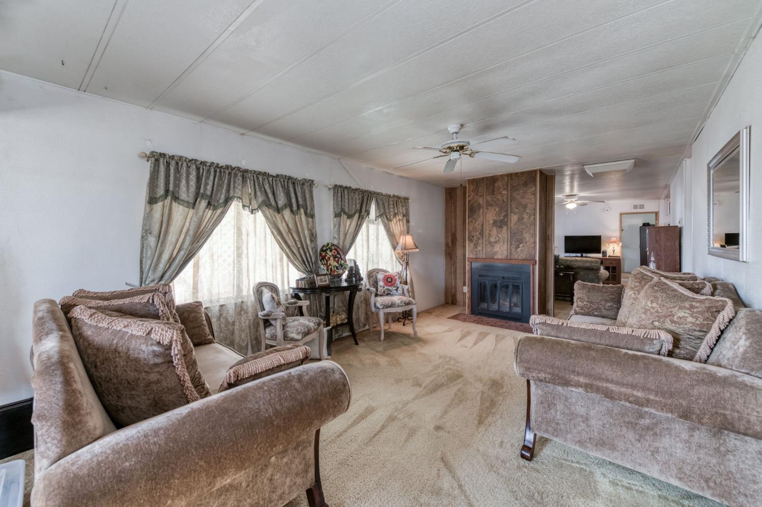 2575 S Willow Ave #137, Fresno, CA 93725