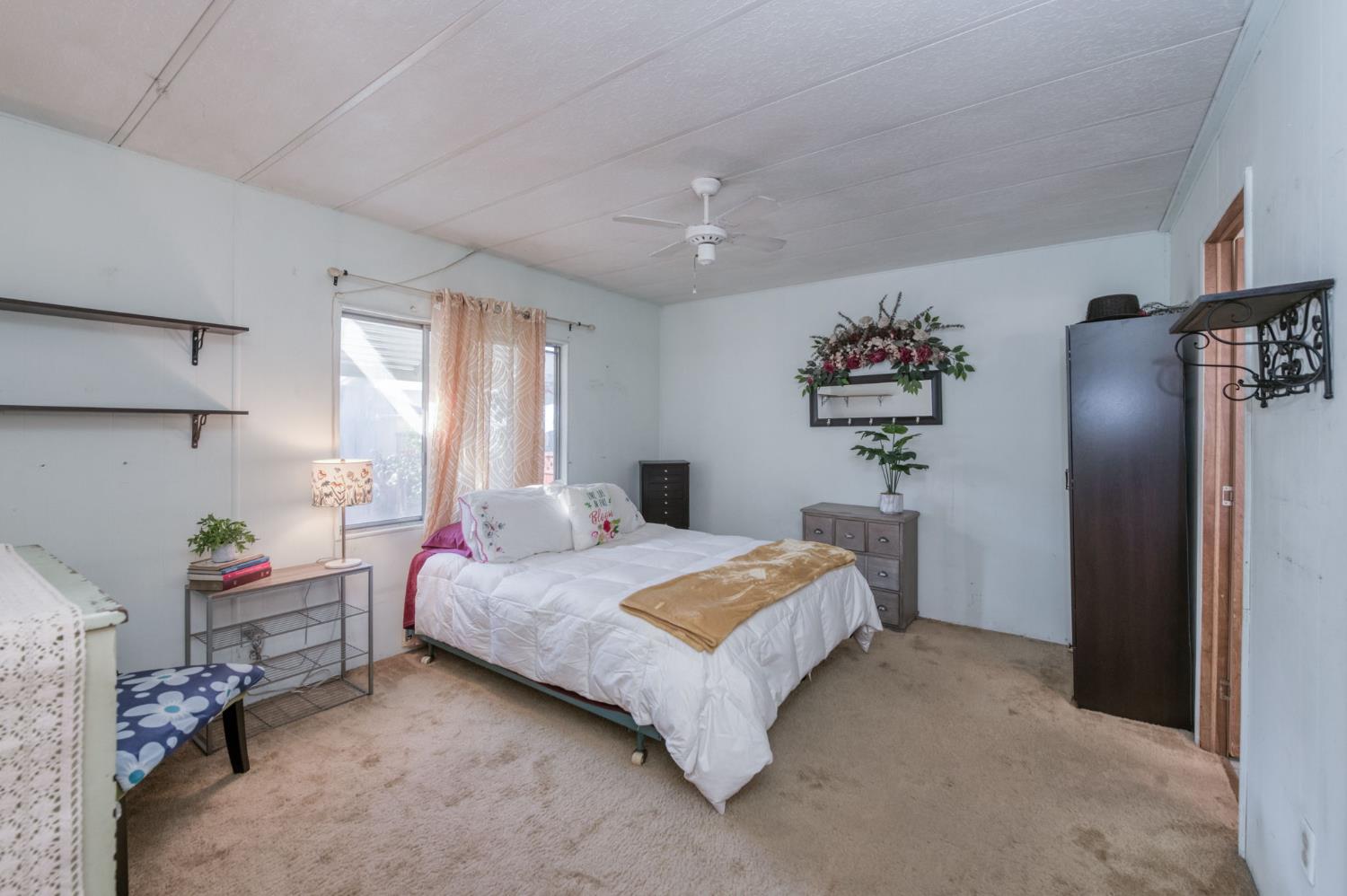 2575 S Willow Ave #137, Fresno, CA 93725