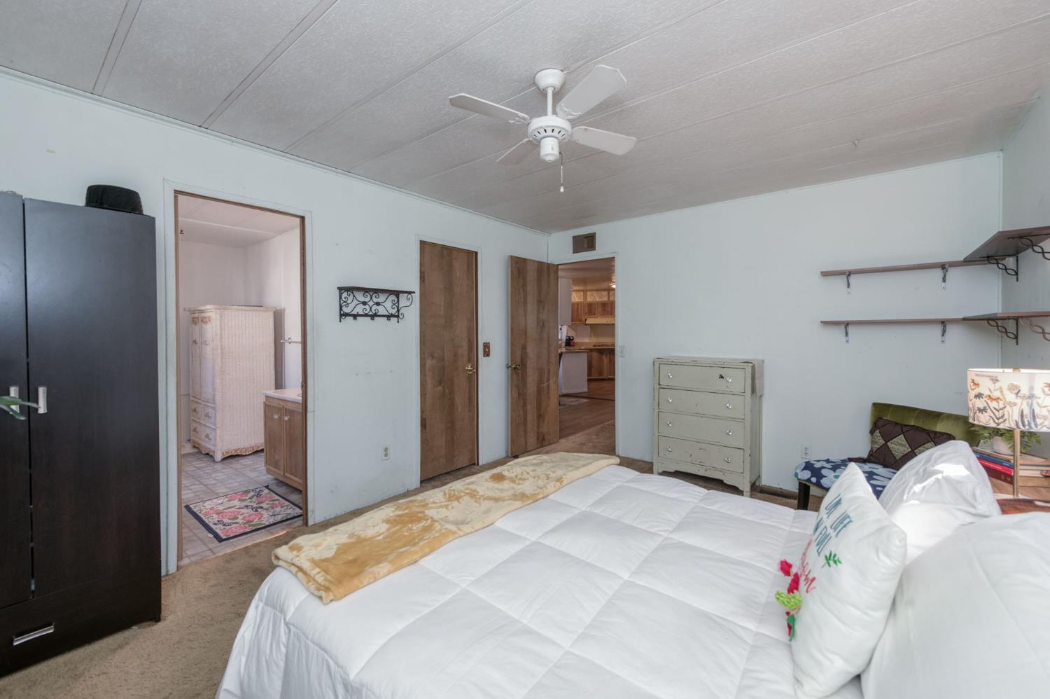 2575 S Willow Ave #137, Fresno, CA 93725