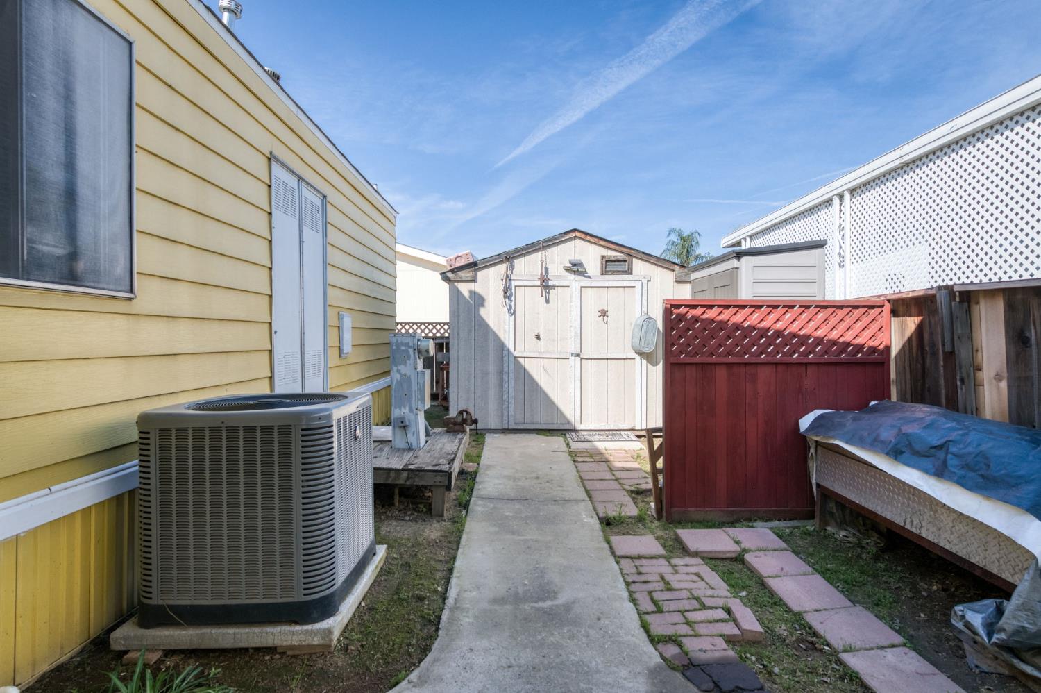 2575 S Willow Ave #137, Fresno, CA 93725