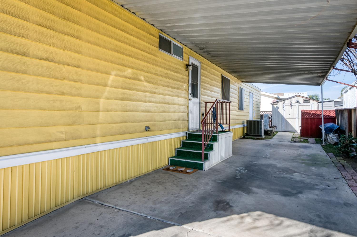 2575 S Willow Ave #137, Fresno, CA 93725