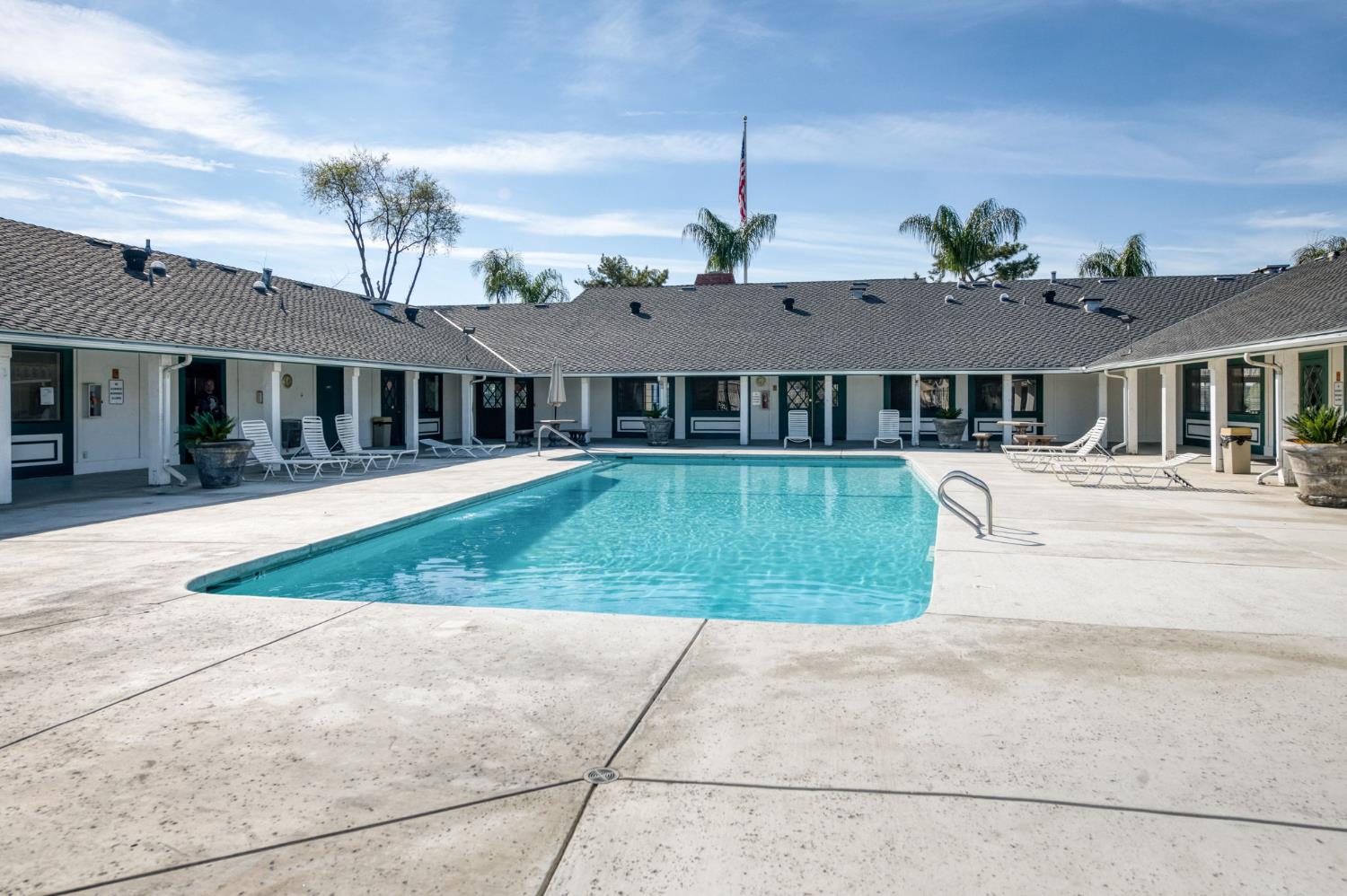 2575 S Willow Ave #137, Fresno, CA 93725