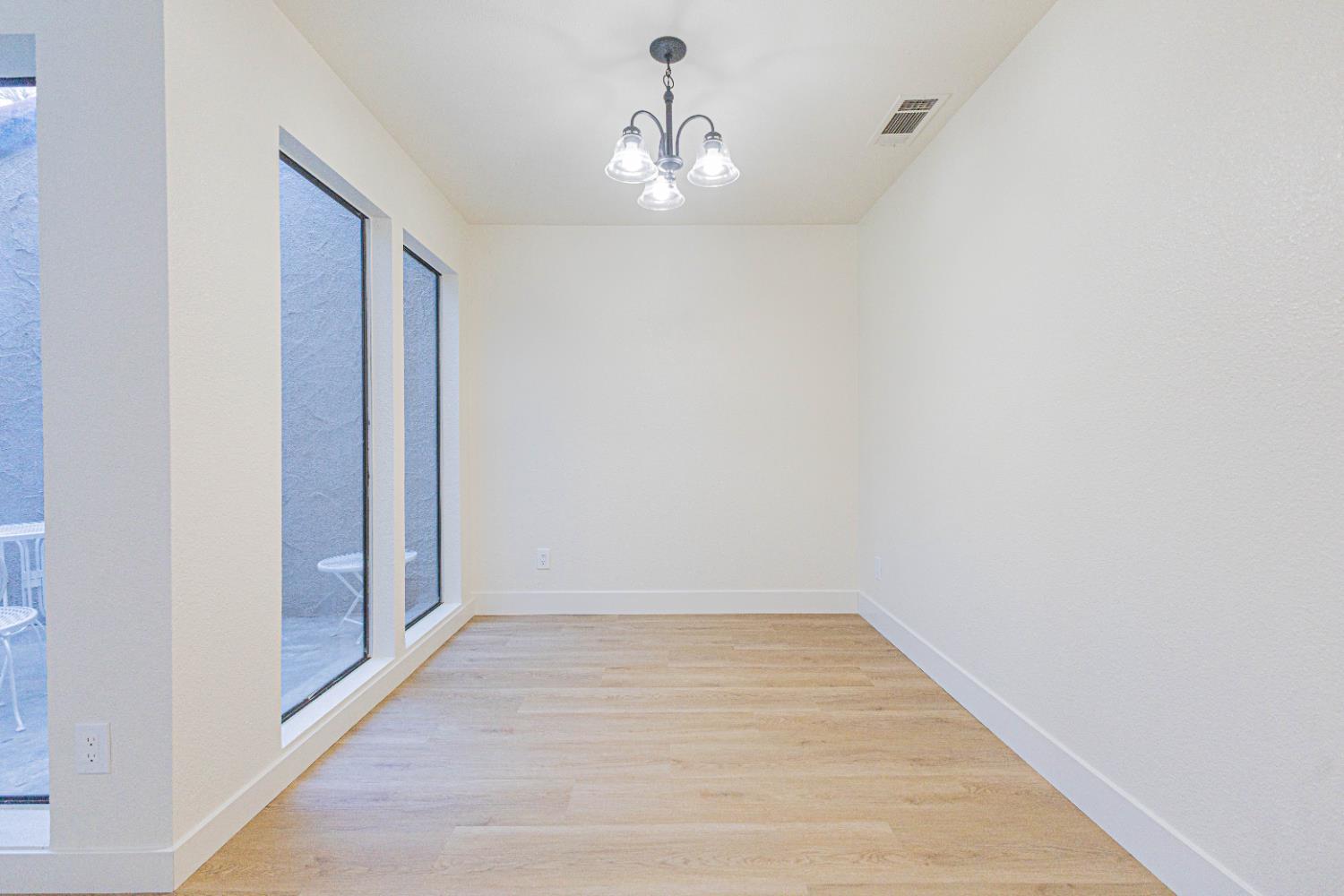 5965 E Shields #111, Fresno, CA 93727