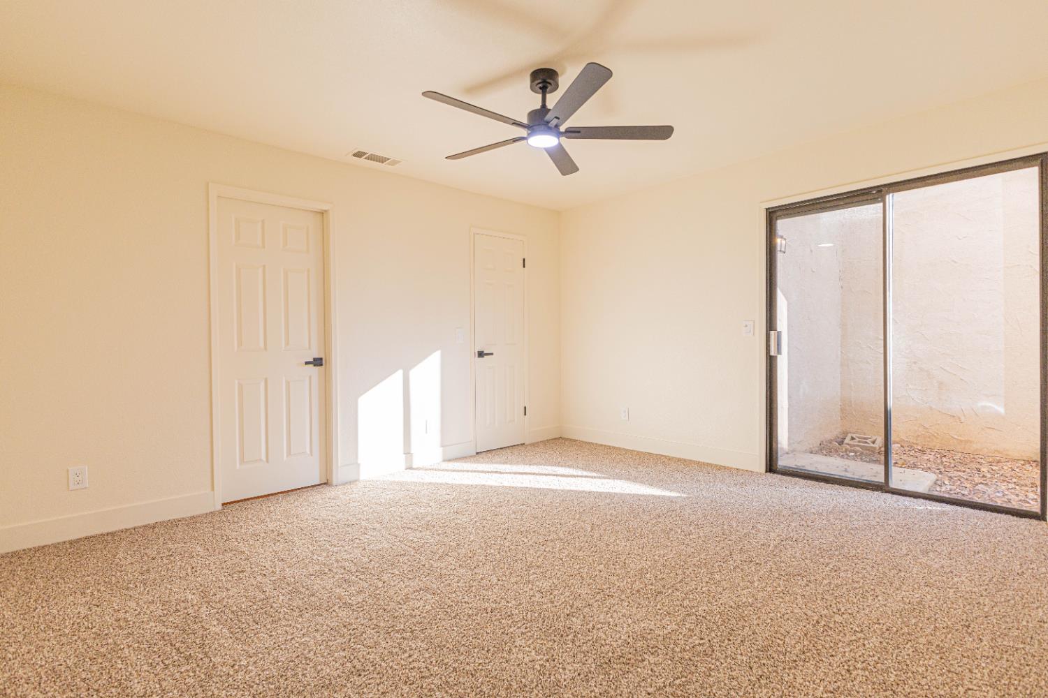 5965 E Shields #111, Fresno, CA 93727