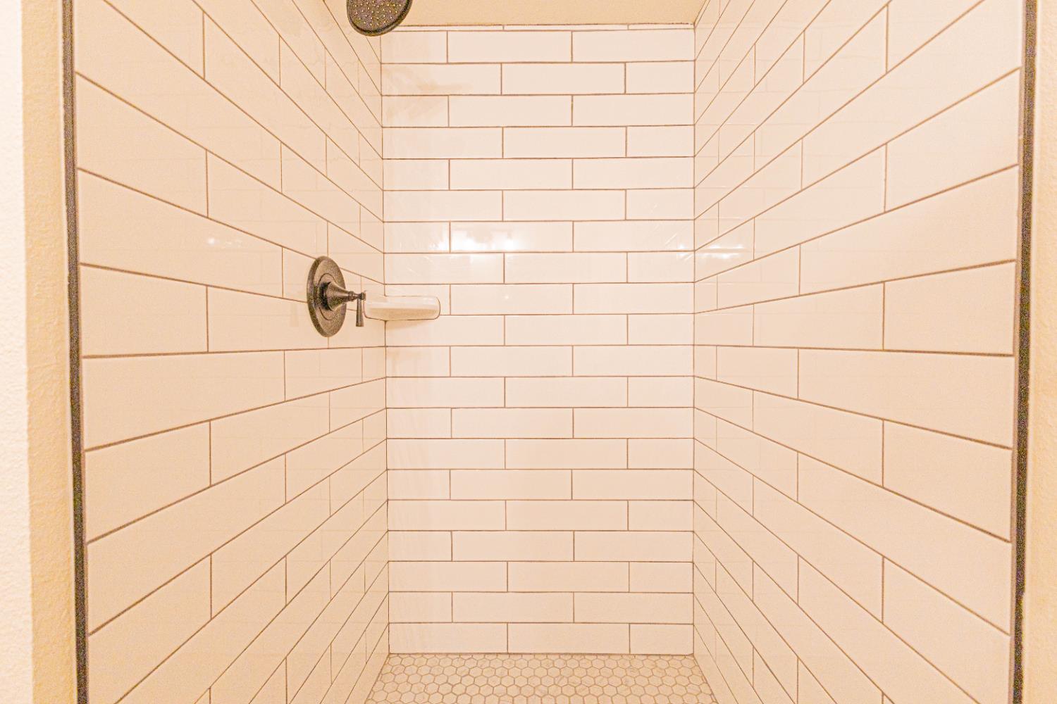 5965 E Shields #111, Fresno, CA 93727