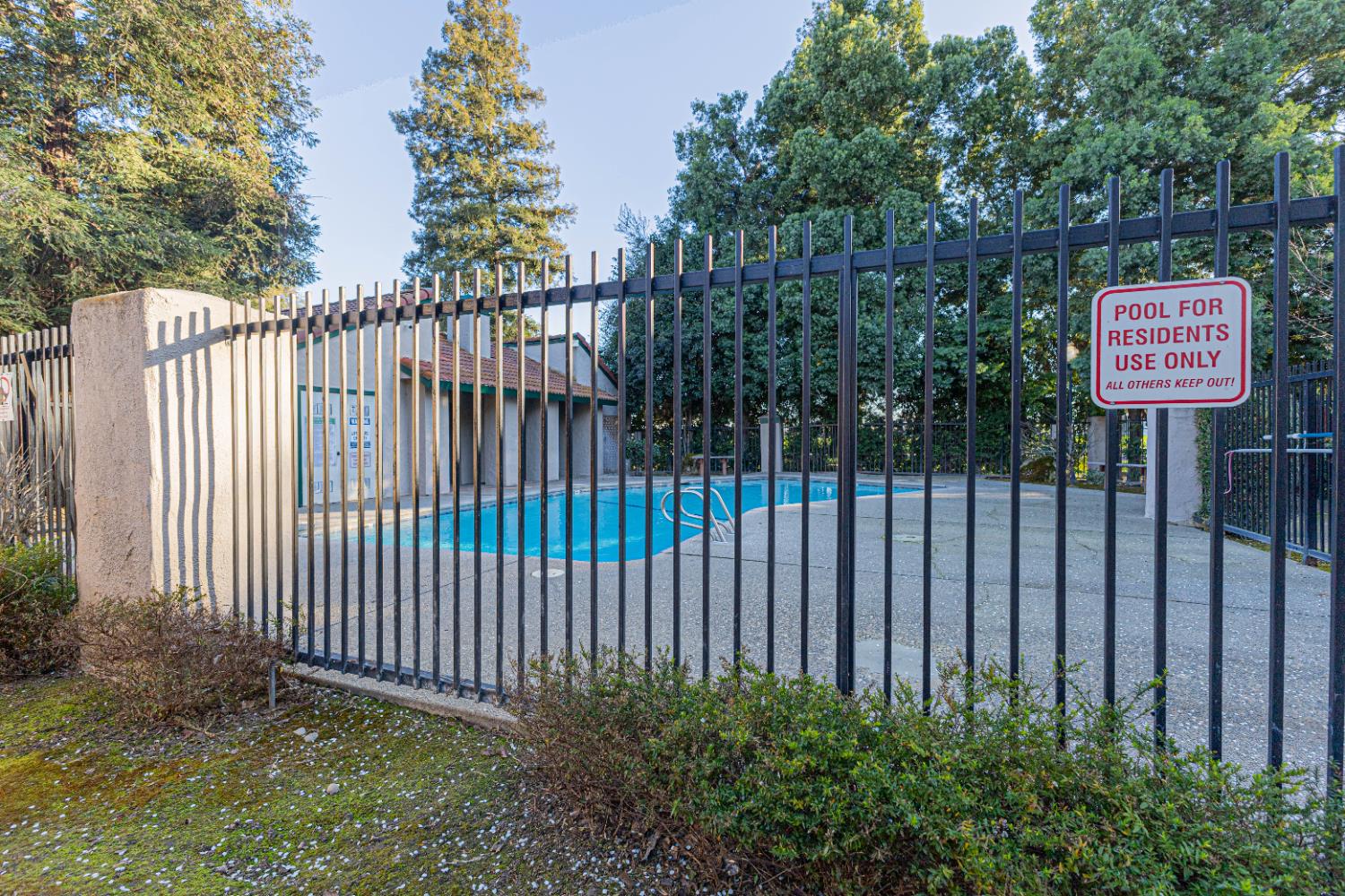 5965 E Shields #111, Fresno, CA 93727