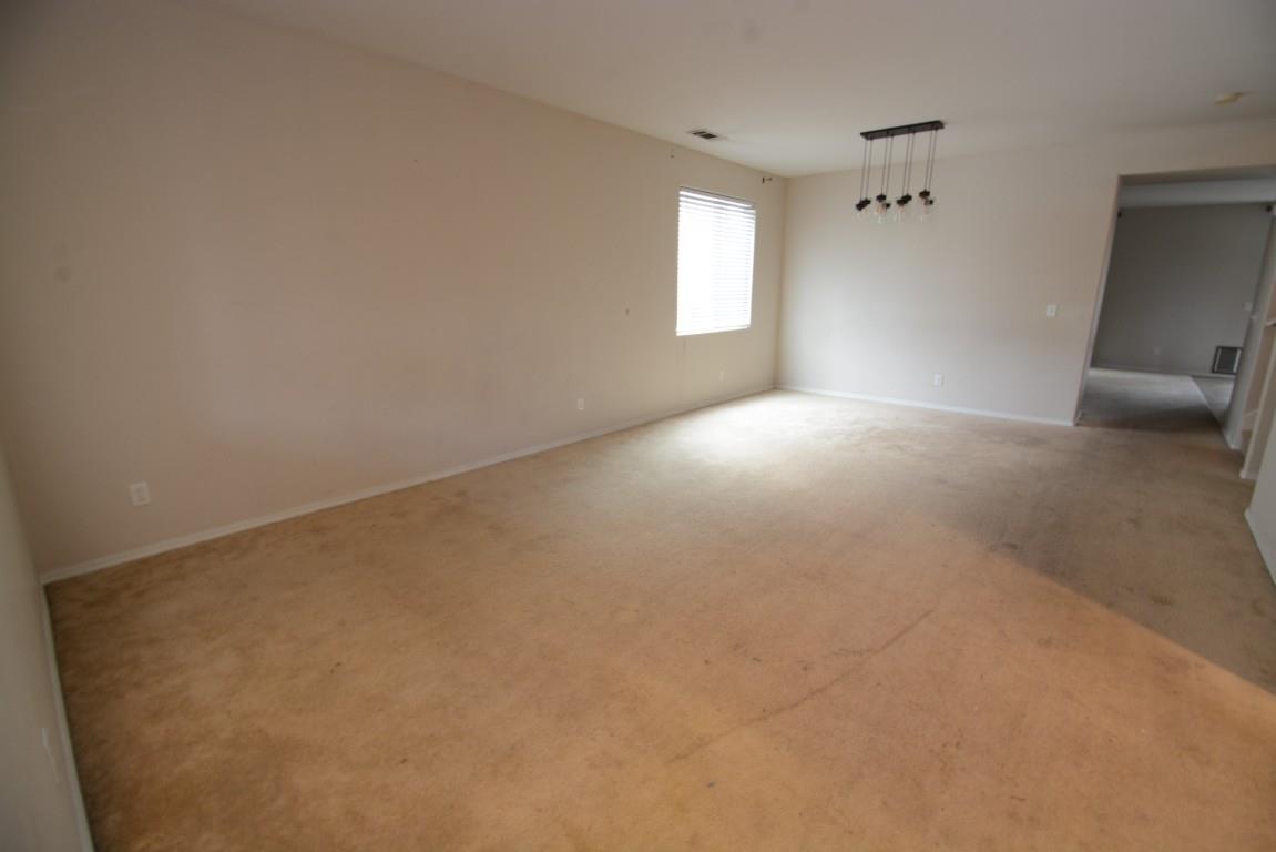 2360 S Playa Ave, Fresno, CA 93727