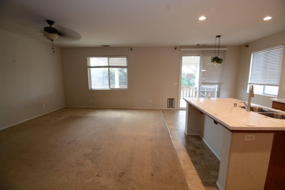 2360 S Playa Ave, Fresno, CA 93727