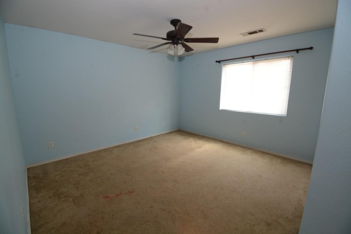 2360 S Playa Ave, Fresno, CA 93727