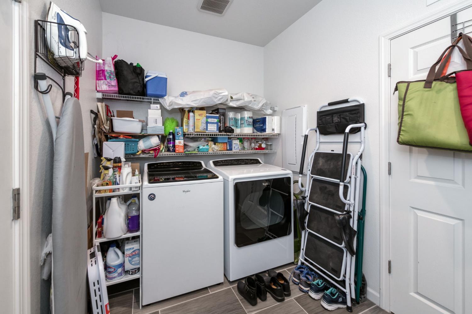 7099 N Shiraz Ave, Fresno, CA 93722