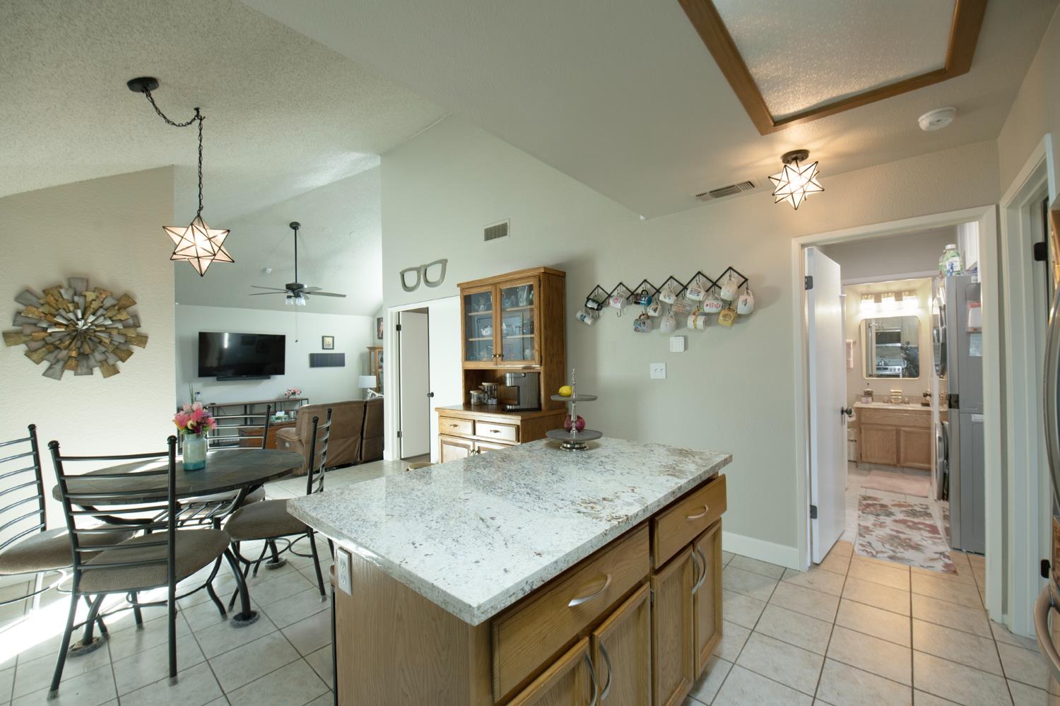 381 E Nees Ave #101, Fresno, CA 93720