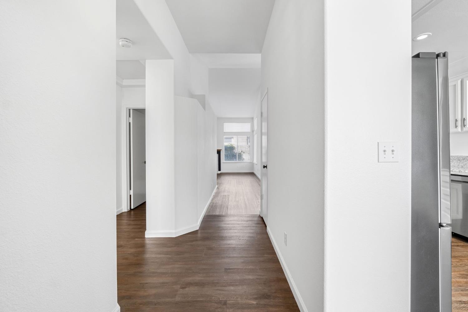 265 W Decatur Ave, Clovis, CA 93611