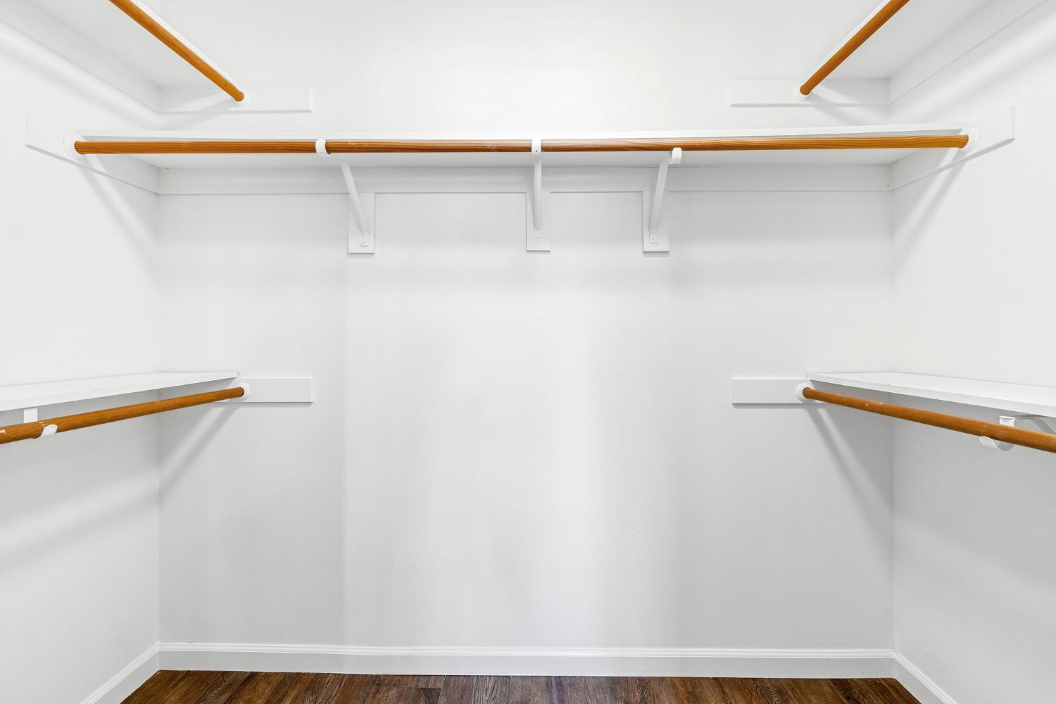 265 W Decatur Ave, Clovis, CA 93611