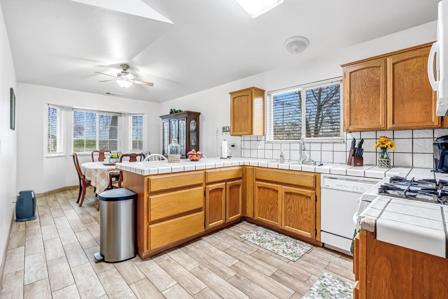 701 12Th Ave, Kingsburg, CA 93631