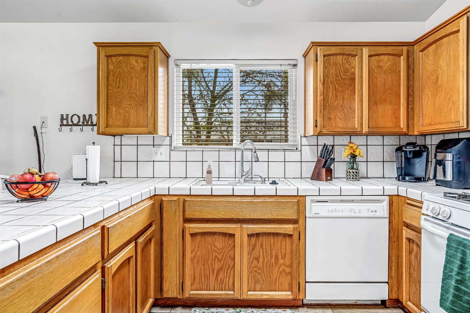 701 12Th Ave, Kingsburg, CA 93631