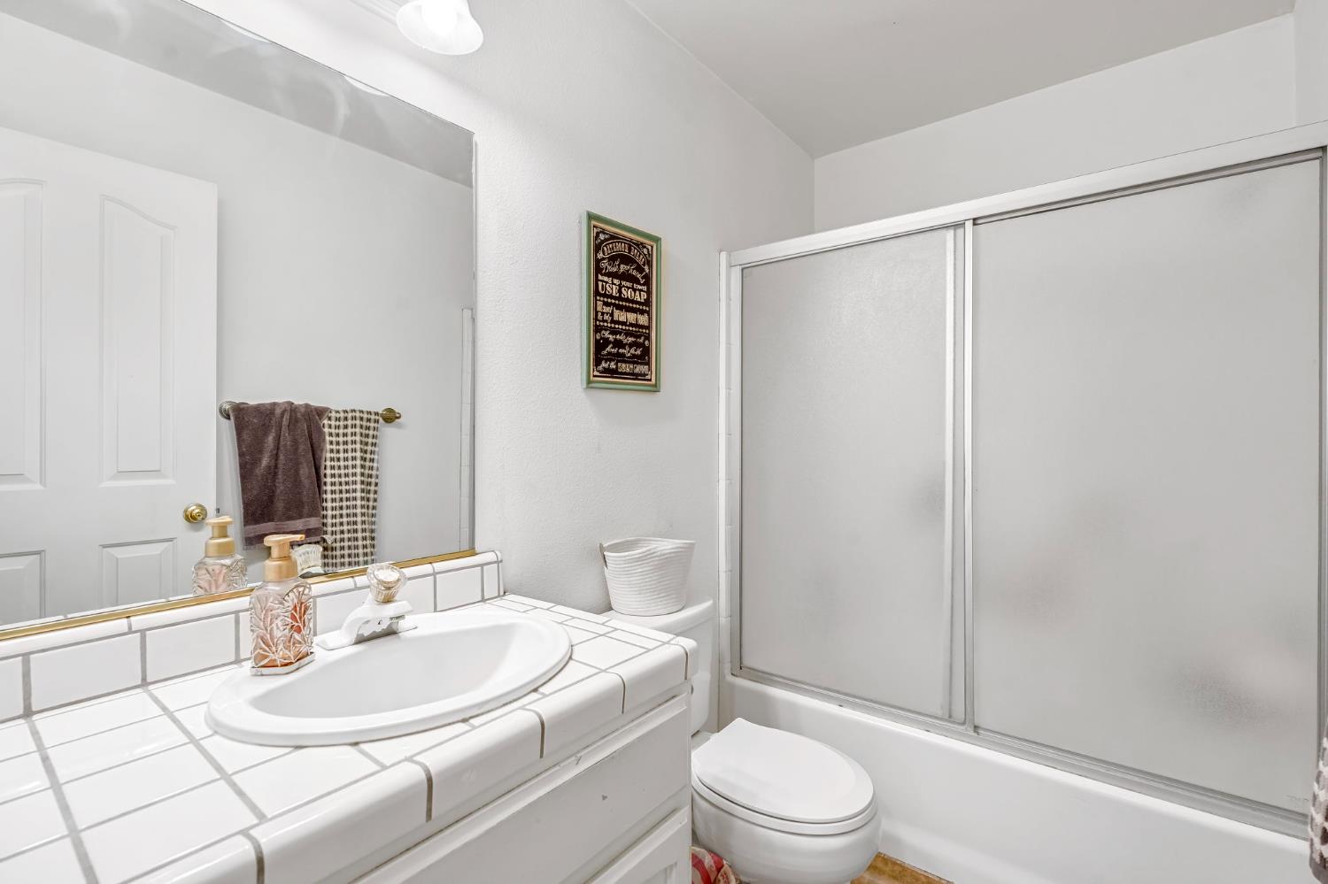 701 12Th Ave, Kingsburg, CA 93631