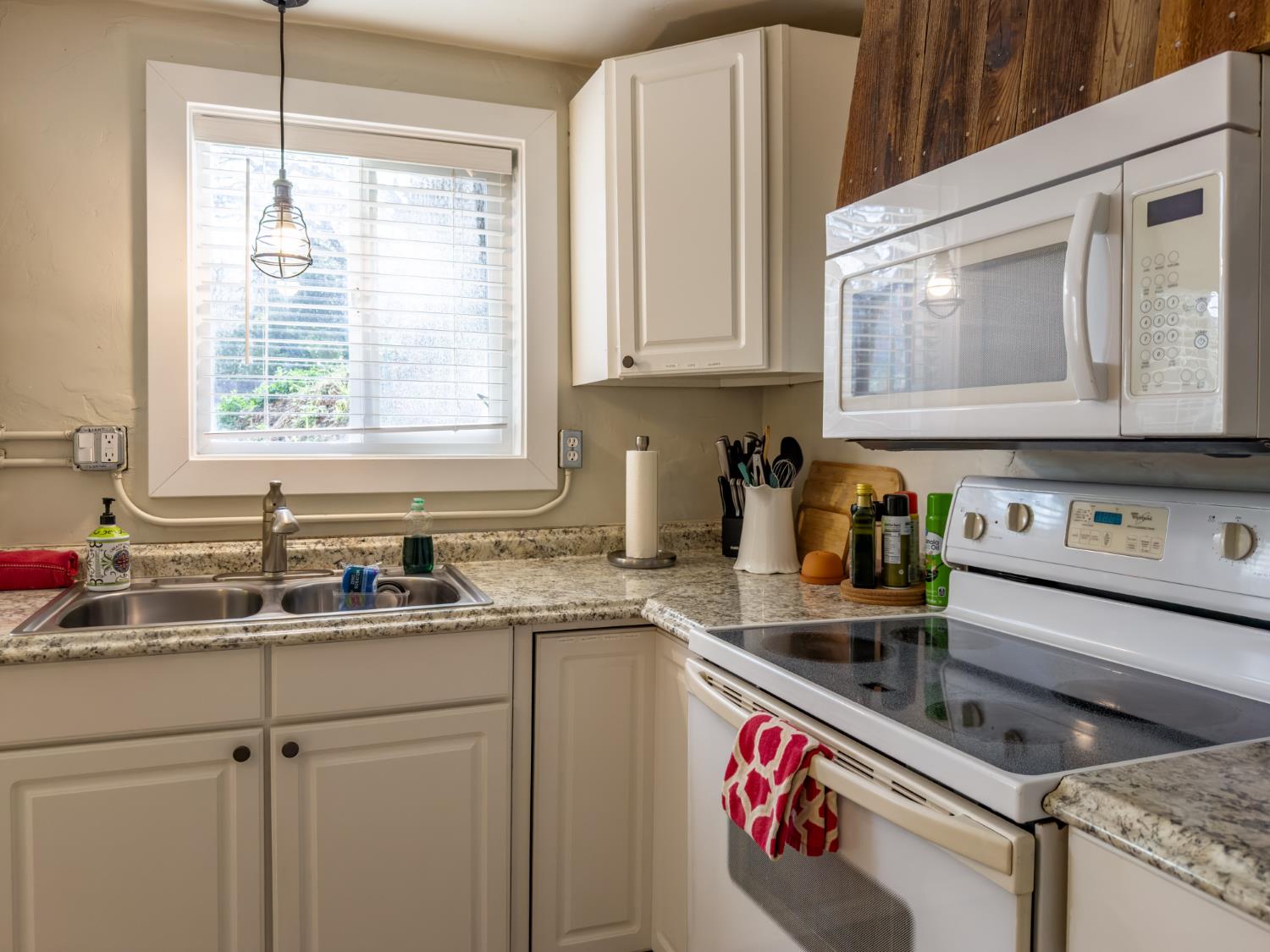 5275 State Highway 49, Mariposa, CA 95338