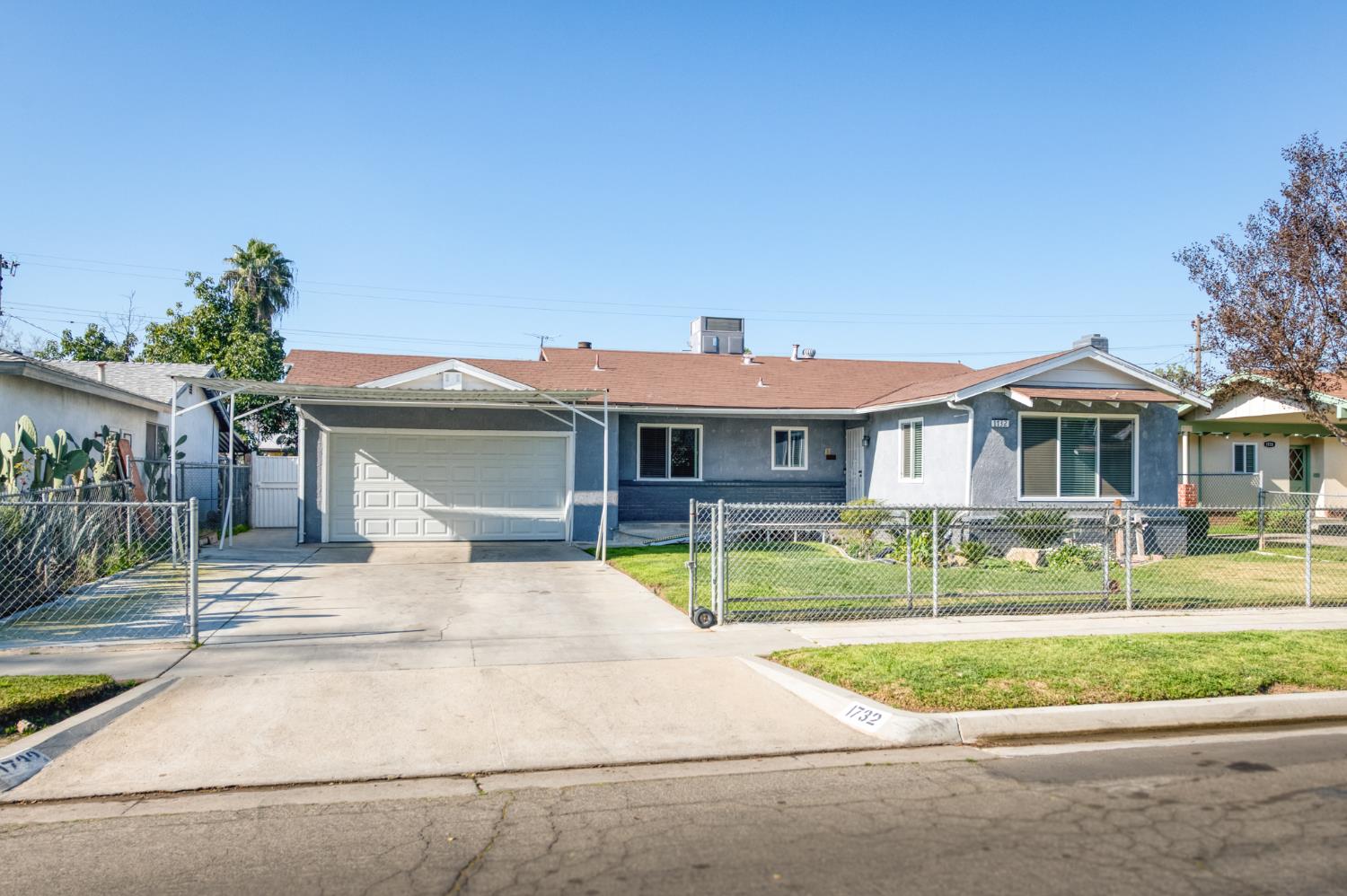 1732 S Whitney Ave, Fresno, CA 93702