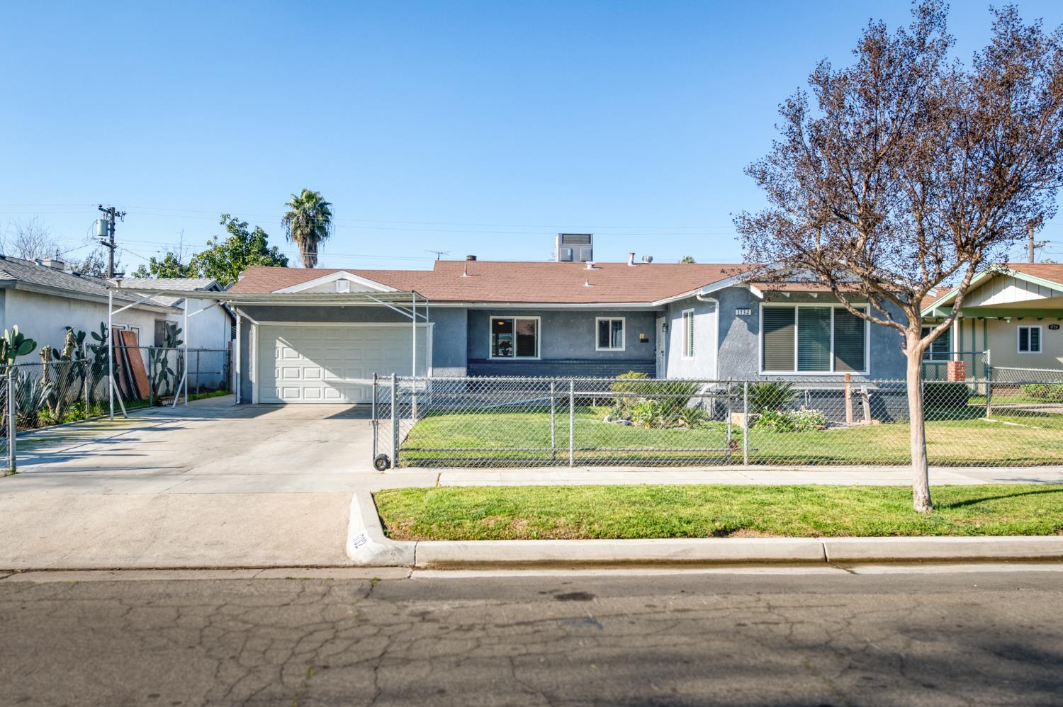 1732 S Whitney Ave, Fresno, CA 93702