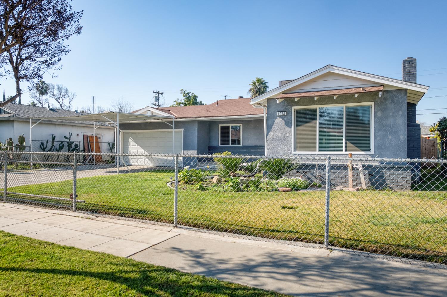 1732 S Whitney Ave, Fresno, CA 93702