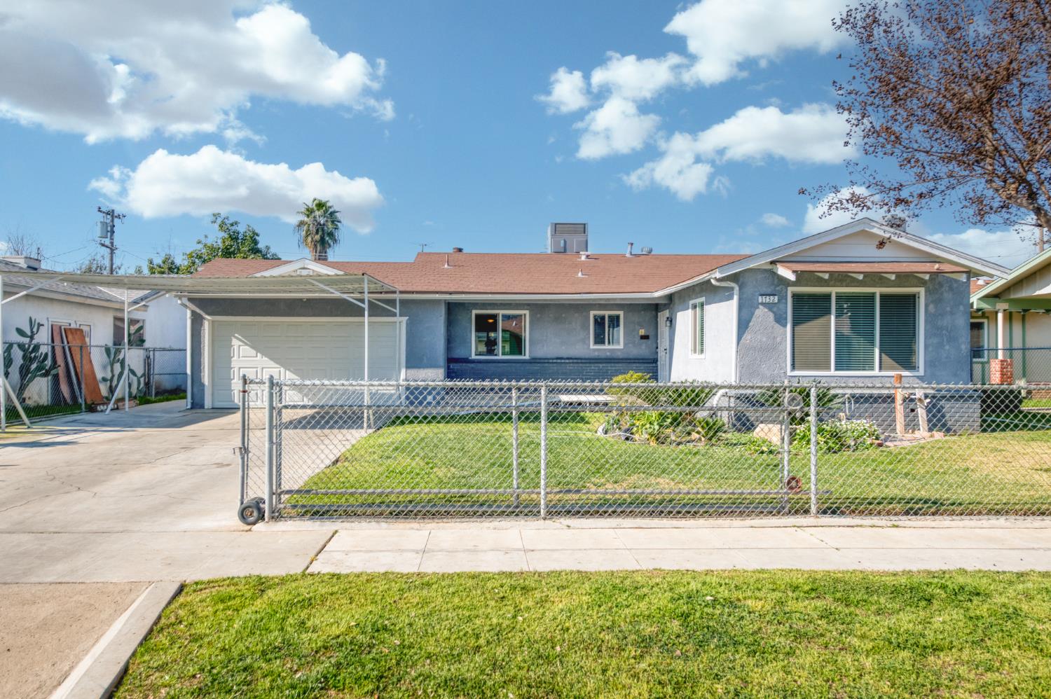 1732 S Whitney Ave, Fresno, CA 93702