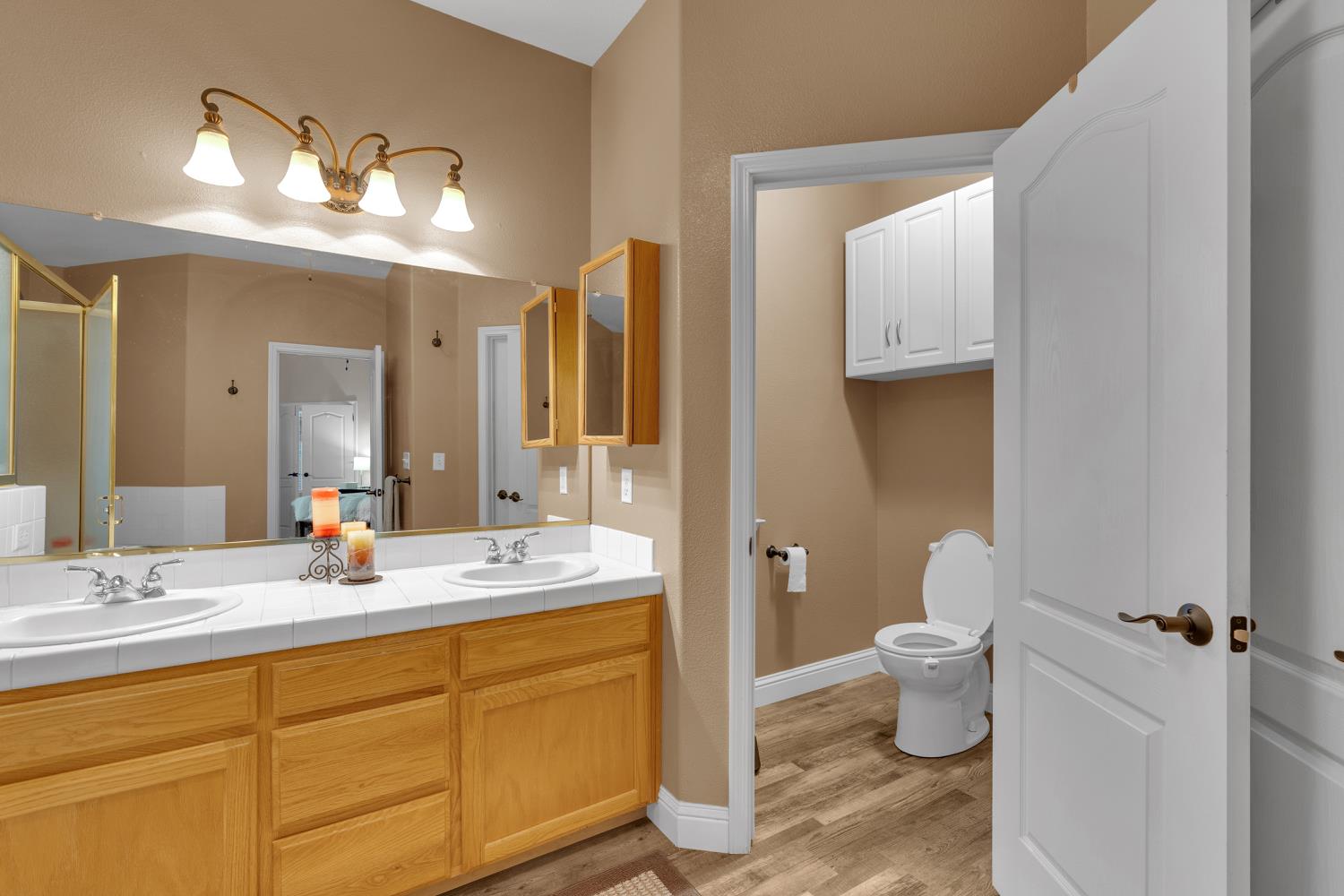 2949 E Palisade Dr, Fresno, CA 93720