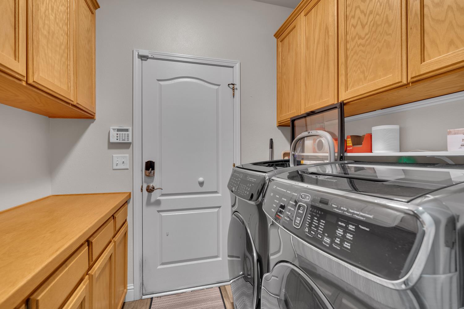 2949 E Palisade Dr, Fresno, CA 93720