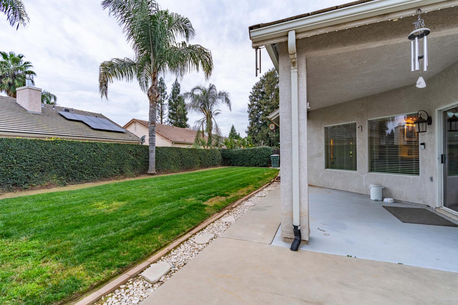 2949 E Palisade Dr, Fresno, CA 93720