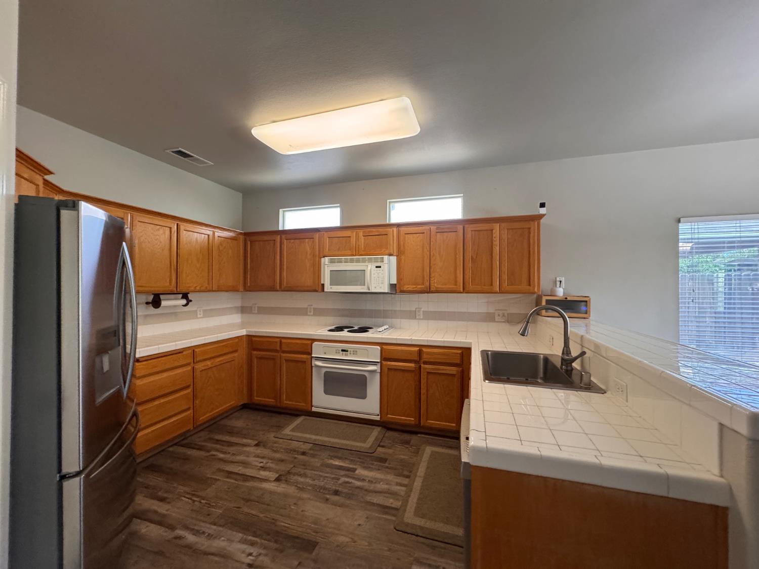 2949 E Palisade Dr, Fresno, CA 93720