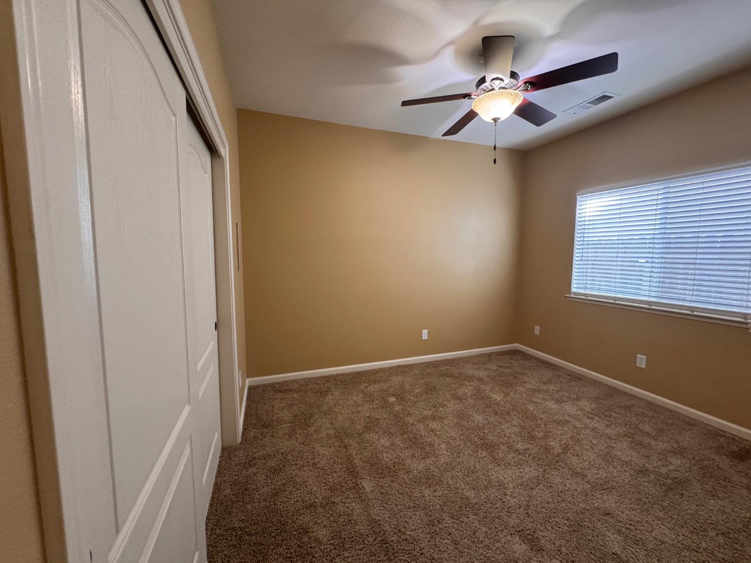 2949 E Palisade Dr, Fresno, CA 93720