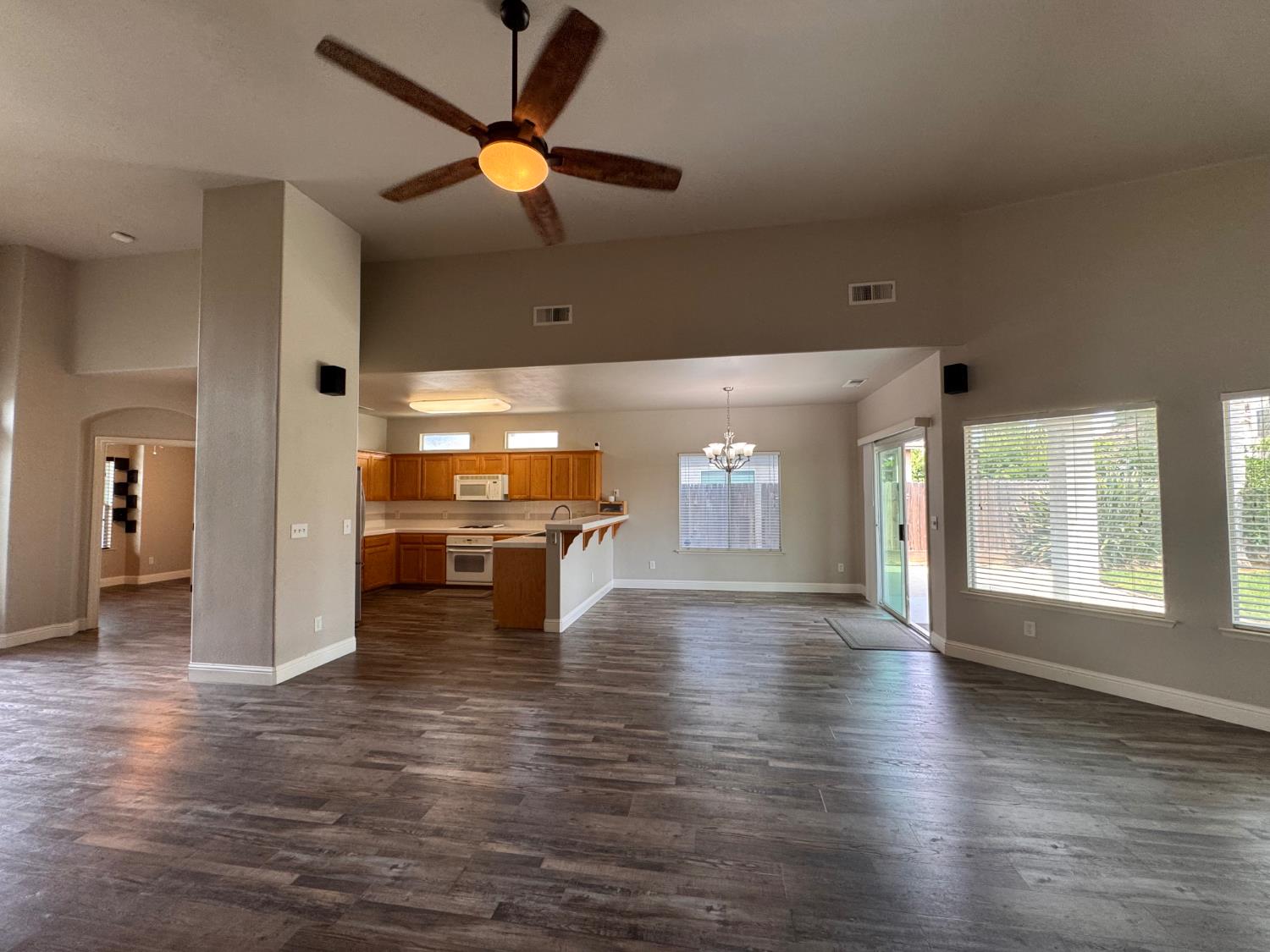 2949 E Palisade Dr, Fresno, CA 93720