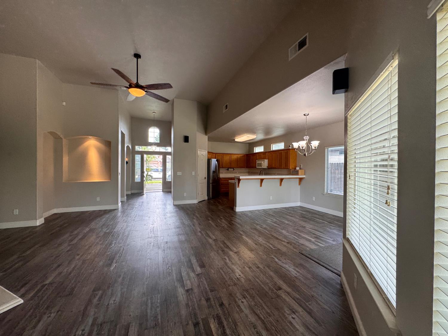 2949 E Palisade Dr, Fresno, CA 93720