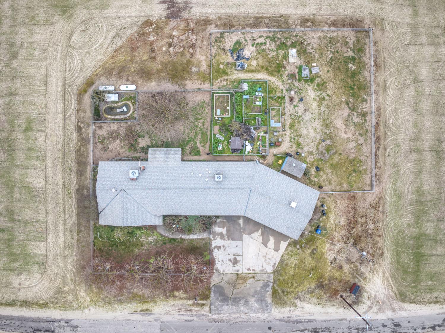 13370 S Bryan Ave, Caruthers, CA 93609