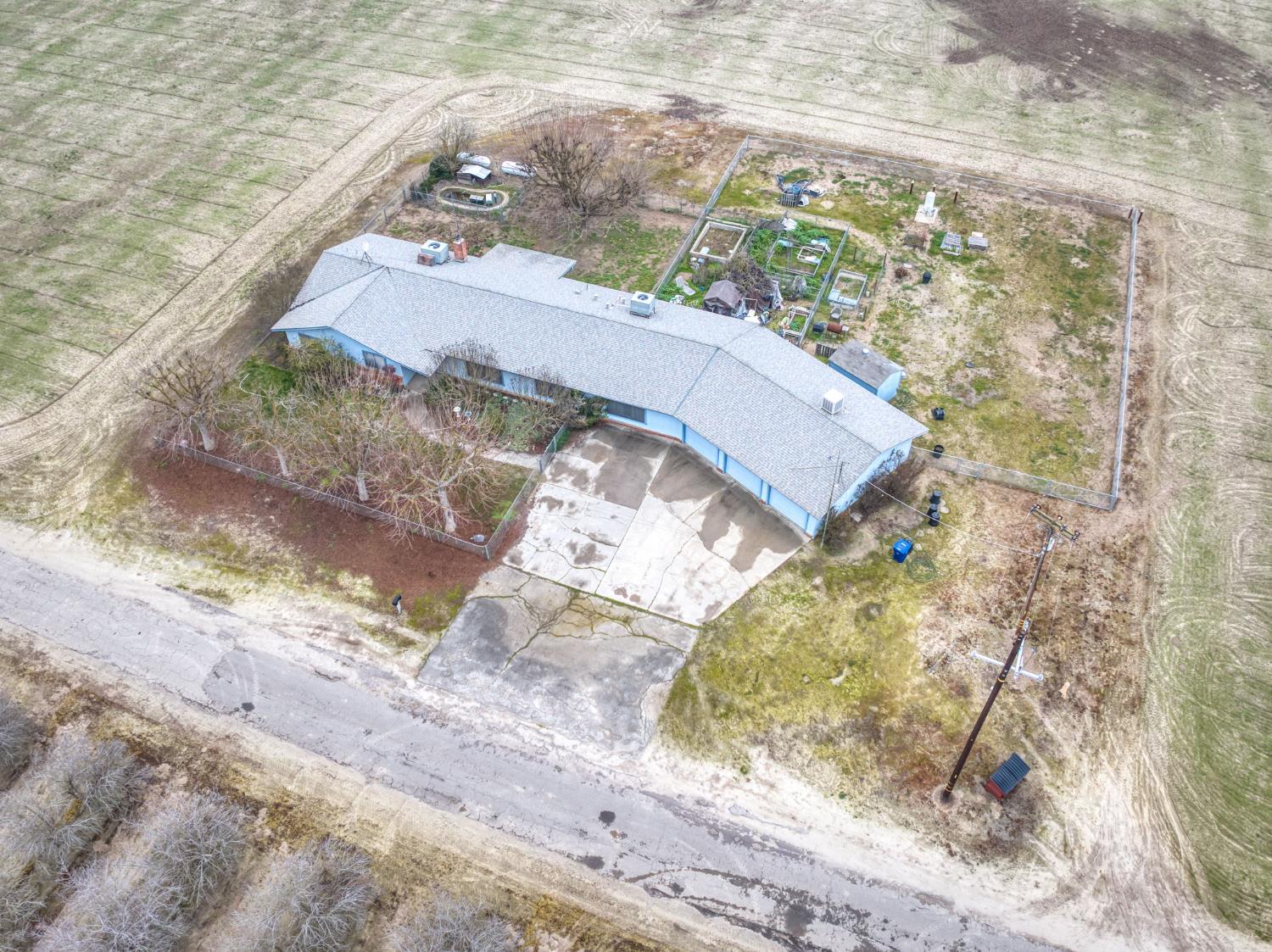 13370 S Bryan Ave, Caruthers, CA 93609